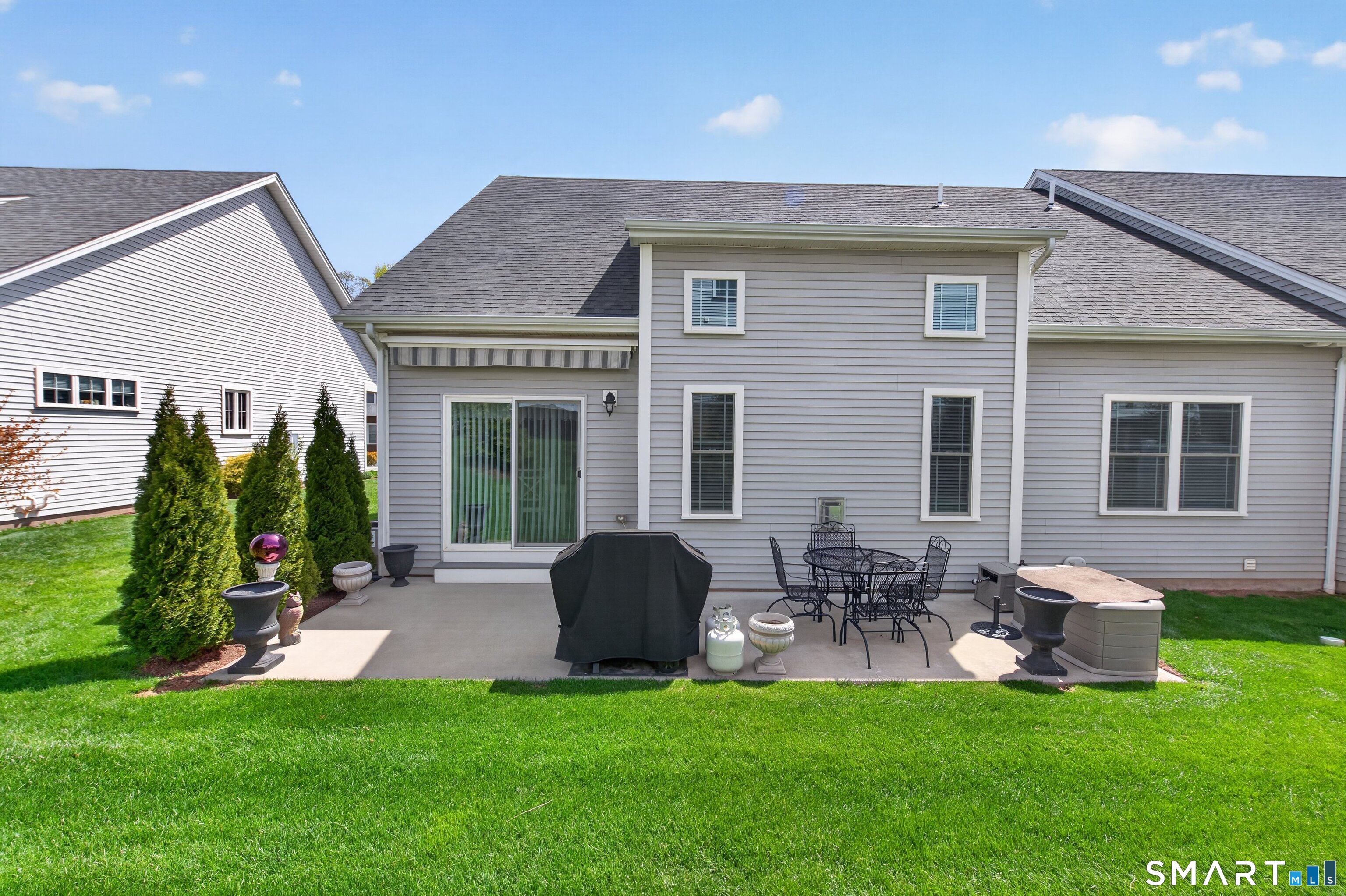 139 Mulholland Way North Haven CT 06473