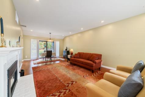 966 Heritage Village Southbury CT 06488