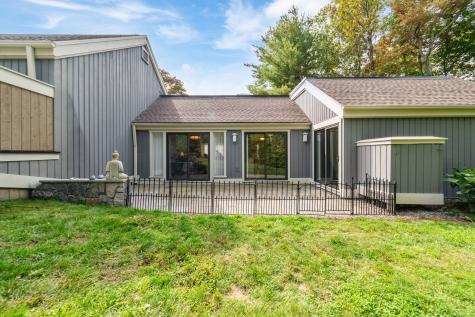 966 Heritage Village Southbury CT 06488