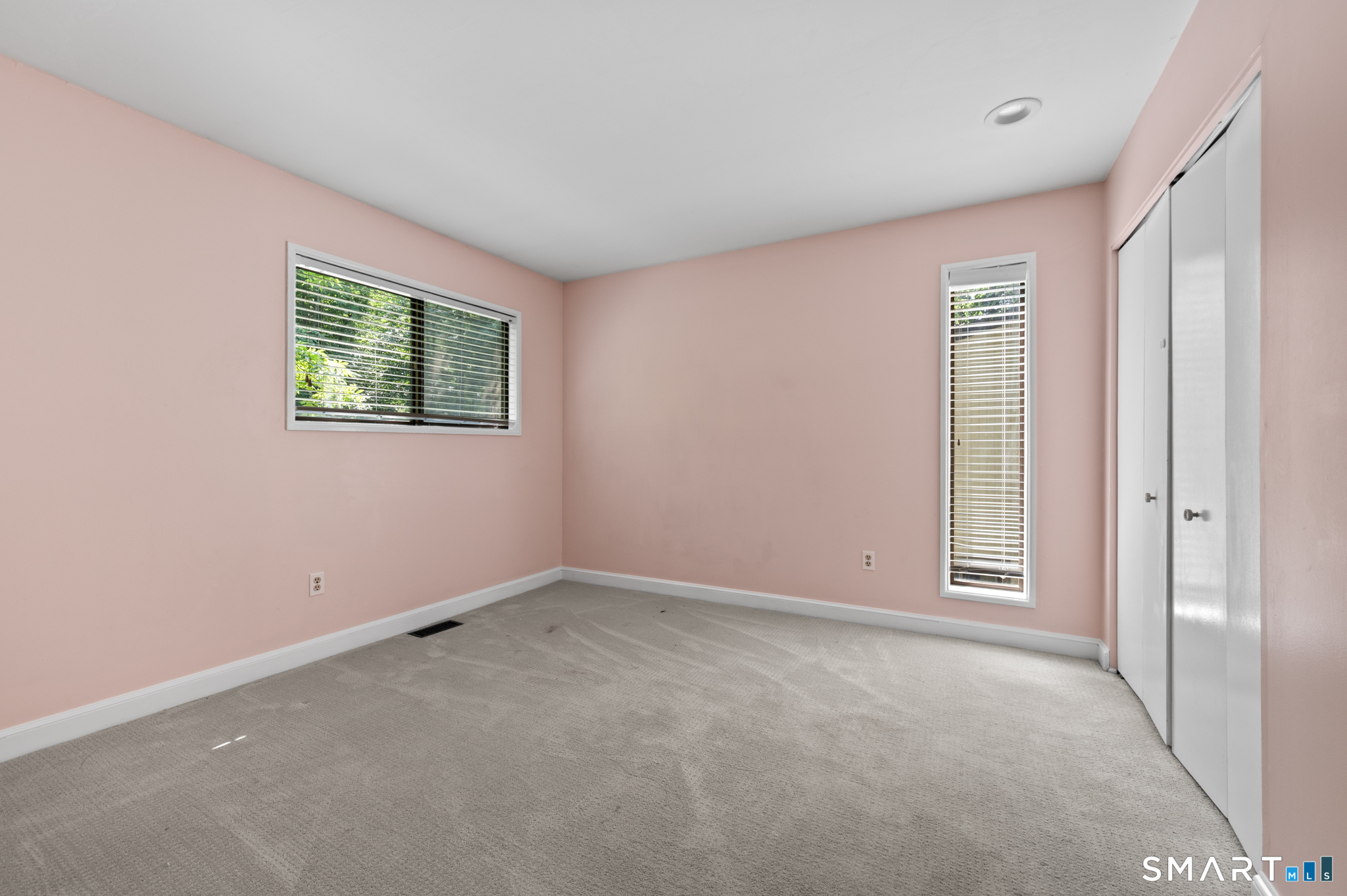 2 Shagbark Lane Woodbury CT 06798