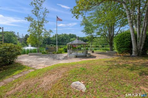 2 Shagbark Lane Woodbury CT 06798