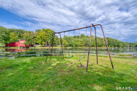 2 Shagbark Lane Woodbury CT 06798