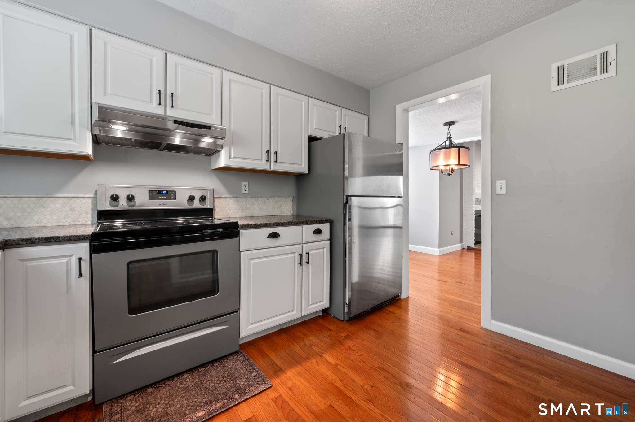 2 Shagbark Lane Woodbury CT 06798