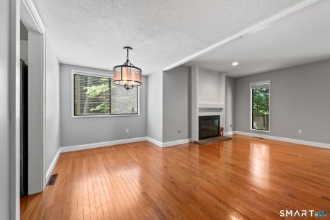 2 Shagbark Lane Woodbury CT 06798