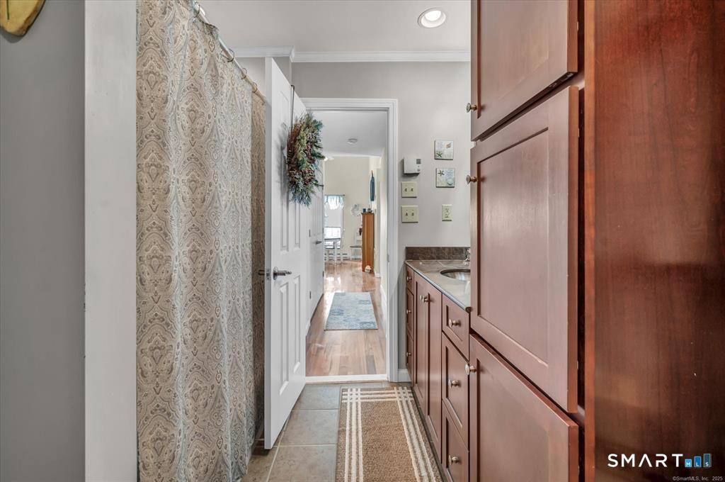 10 Pilgrim Harbor Wallingford CT 06492