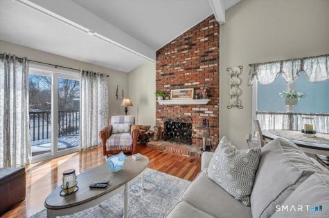 10 Pilgrim Harbor Wallingford CT 06492