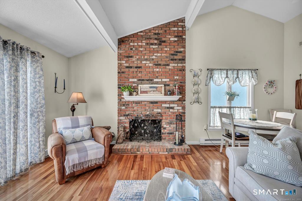 10 Pilgrim Harbor Wallingford CT 06492