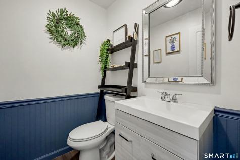82 Orangewood W Derby CT 06418