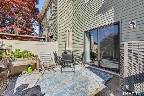82 Orangewood W Derby CT 06418
