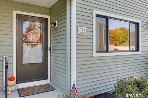 82 Orangewood W Derby CT 06418