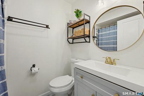82 Orangewood W Derby CT 06418