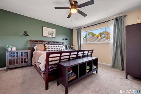 82 Orangewood W Derby CT 06418