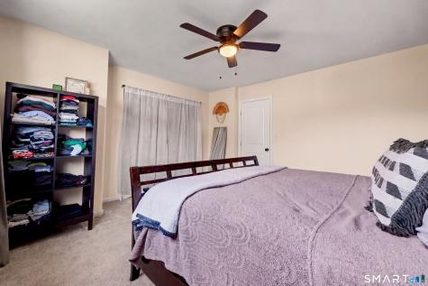 82 Orangewood W Derby CT 06418