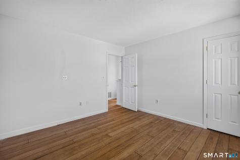 496 Woodward Avenue New Haven CT 06512