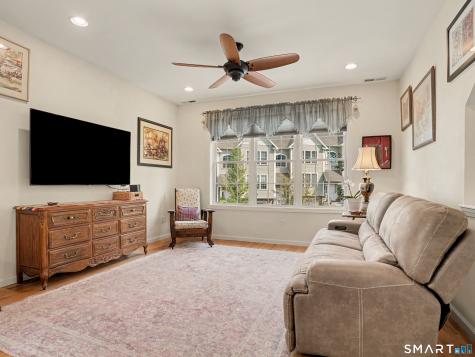 30 Short Oak Drive Brookfield CT 06804