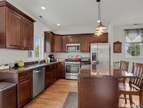 30 Short Oak Drive Brookfield CT 06804