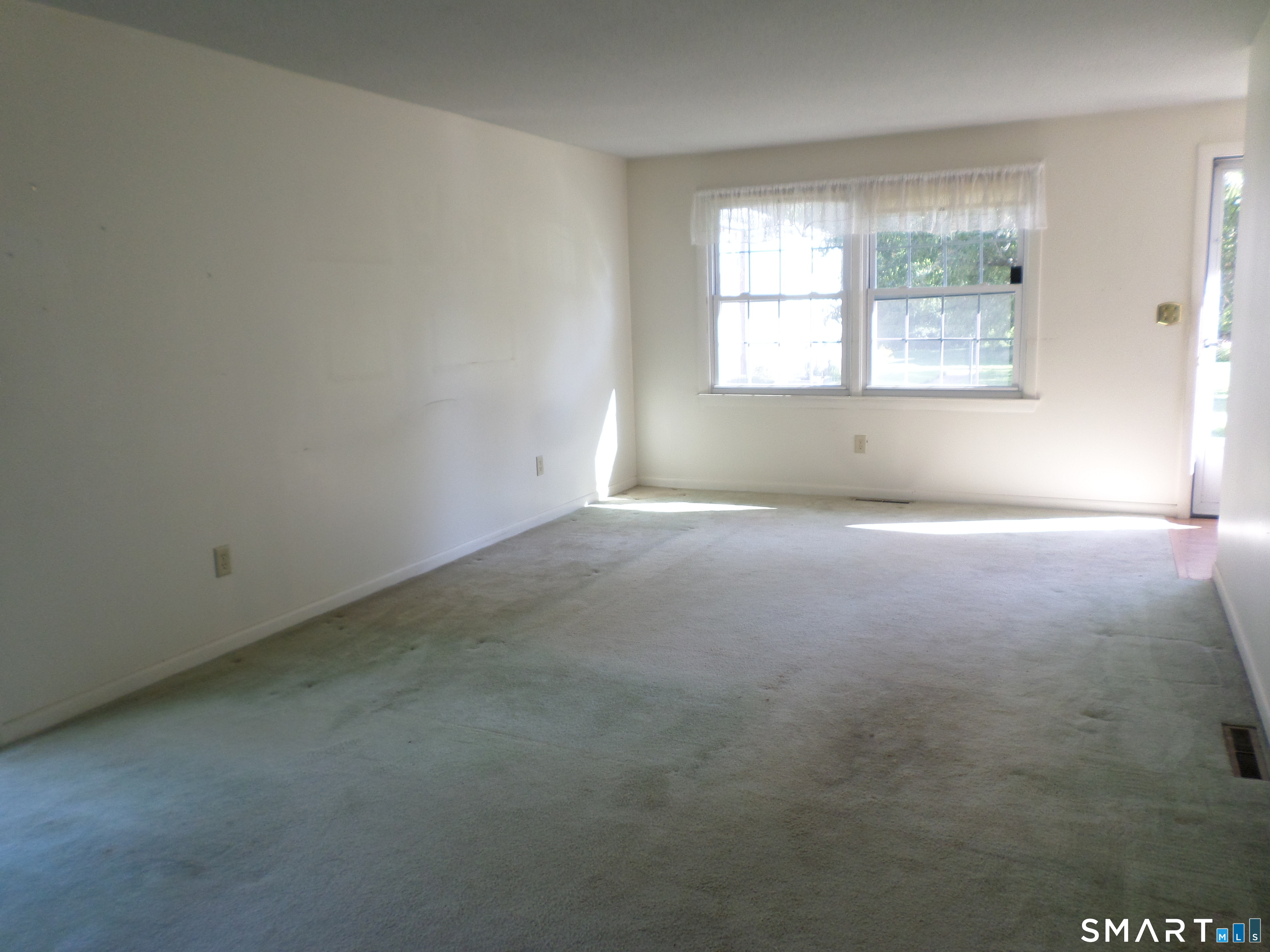 28 Ambassador Drive Manchester CT 06042