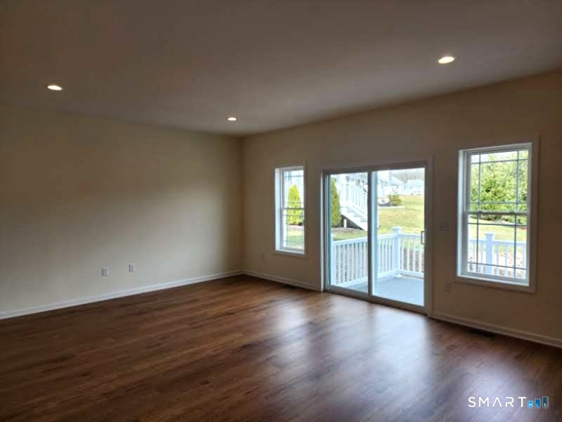 102 Mulholland Way North Haven CT 06473