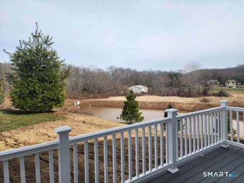 102 Mulholland Way North Haven CT 06473