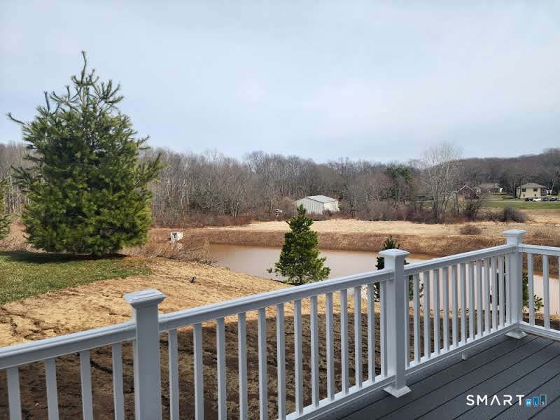 102 Mulholland Way North Haven CT 06473