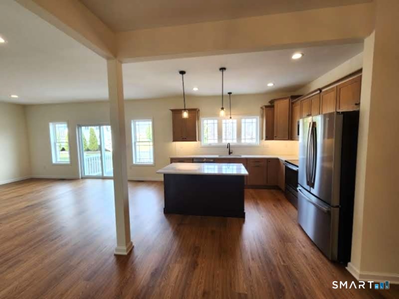 102 Mulholland Way North Haven CT 06473