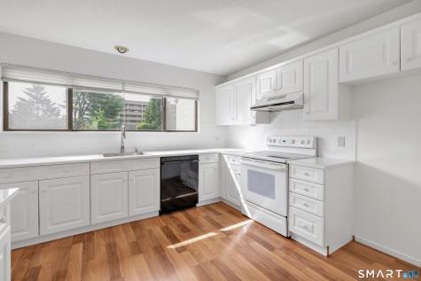 85 Viscount Drive Milford CT 06460