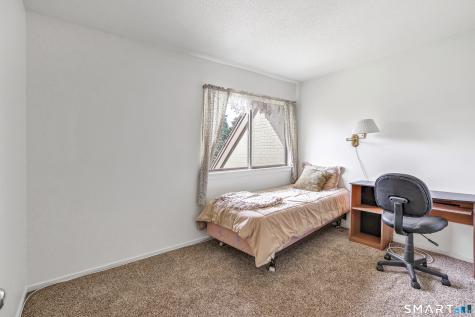 85 Viscount Drive Milford CT 06460