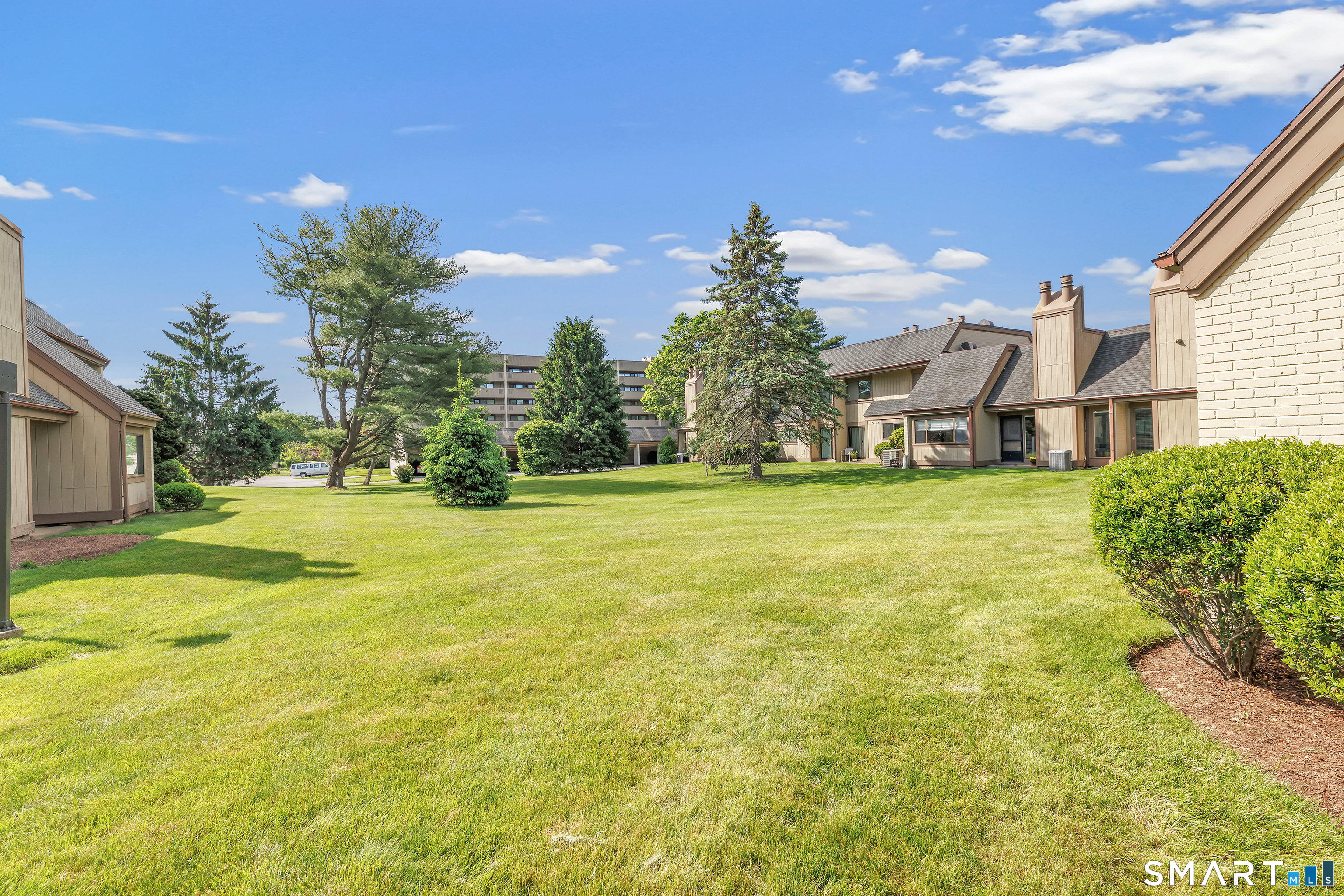 85 Viscount Drive Milford CT 06460