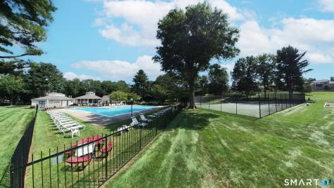 92 Sterling Village Meriden CT 06450