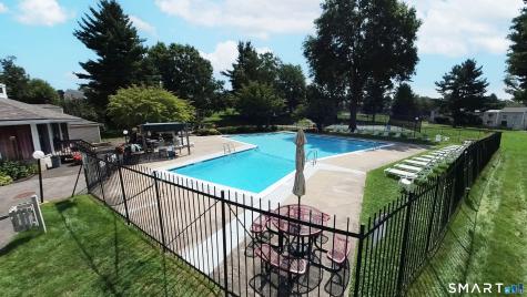 92 Sterling Village Meriden CT 06450