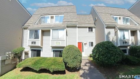 92 Sterling Village Meriden CT 06450