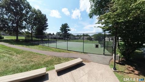 92 Sterling Village Meriden CT 06450