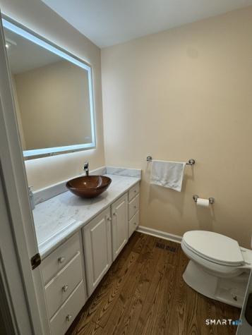 33 Florence Way Farmington CT 06032