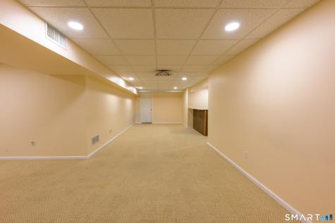 33 Florence Way Farmington CT 06032