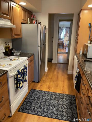 30 Rollingwood Drive Brookfield CT 06804