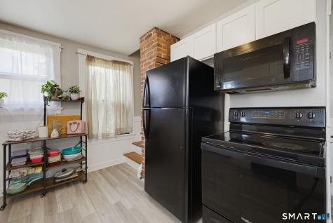 154 Cooper Hill Street Manchester CT 06040