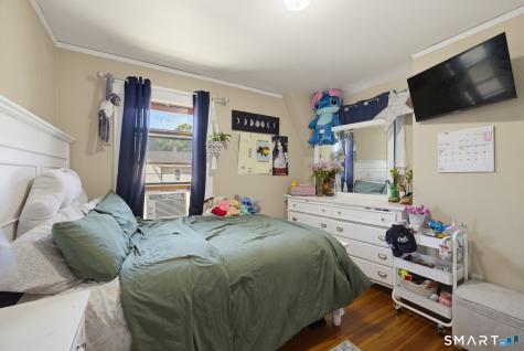 154 Cooper Hill Street Manchester CT 06040