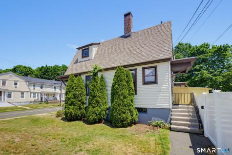 154 Cooper Hill Street Manchester CT 06040