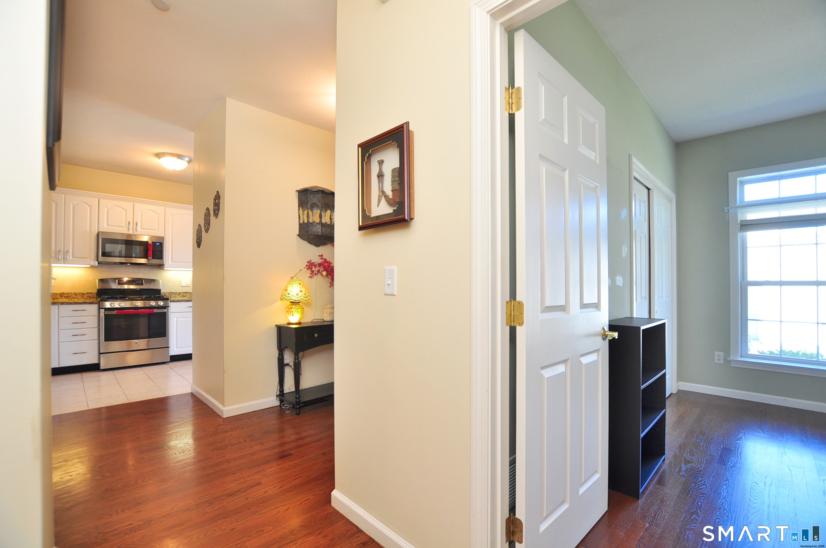 246 Kenswick Lane Windsor CT 06095