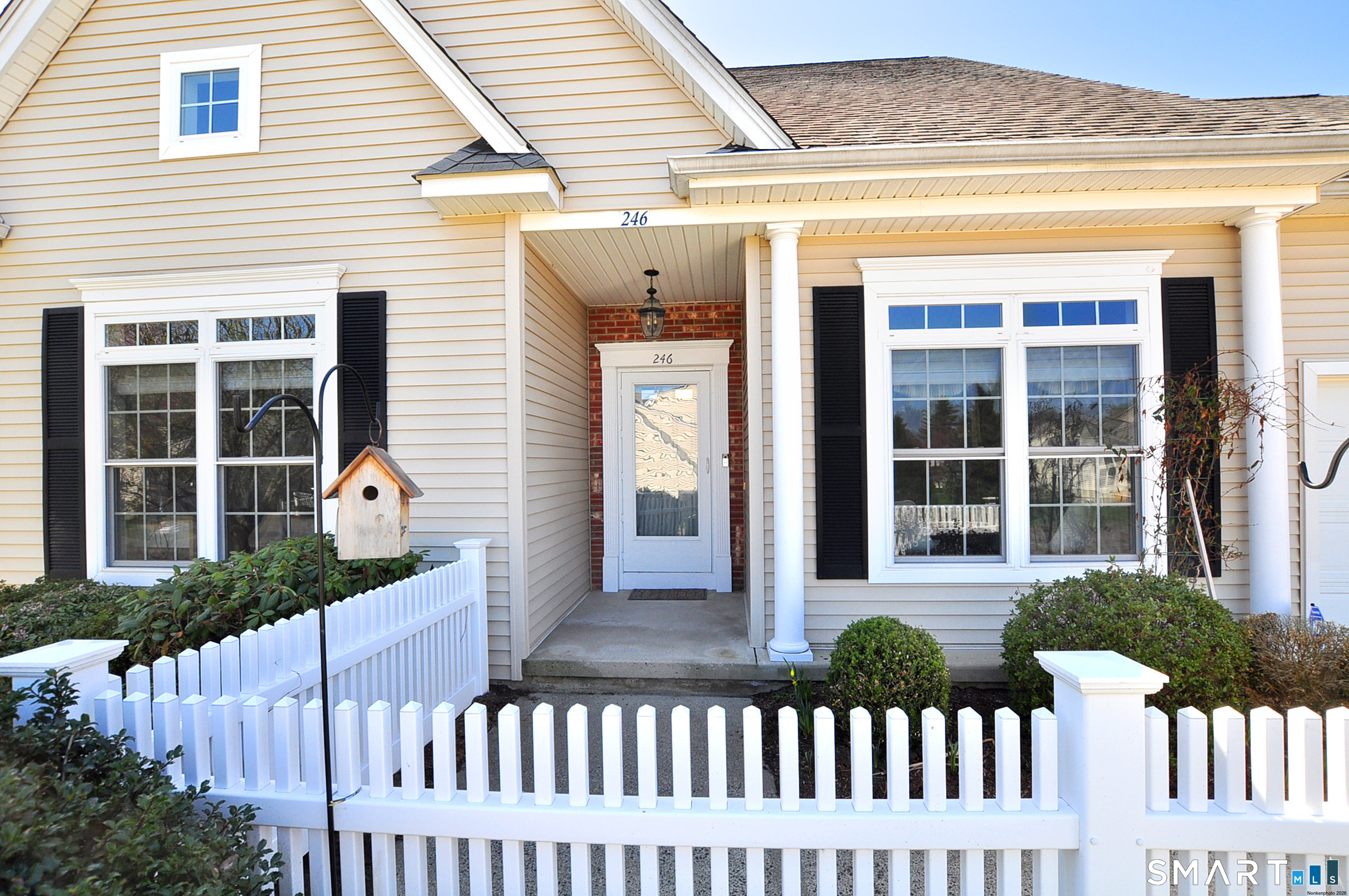 246 Kenswick Lane Windsor CT 06095
