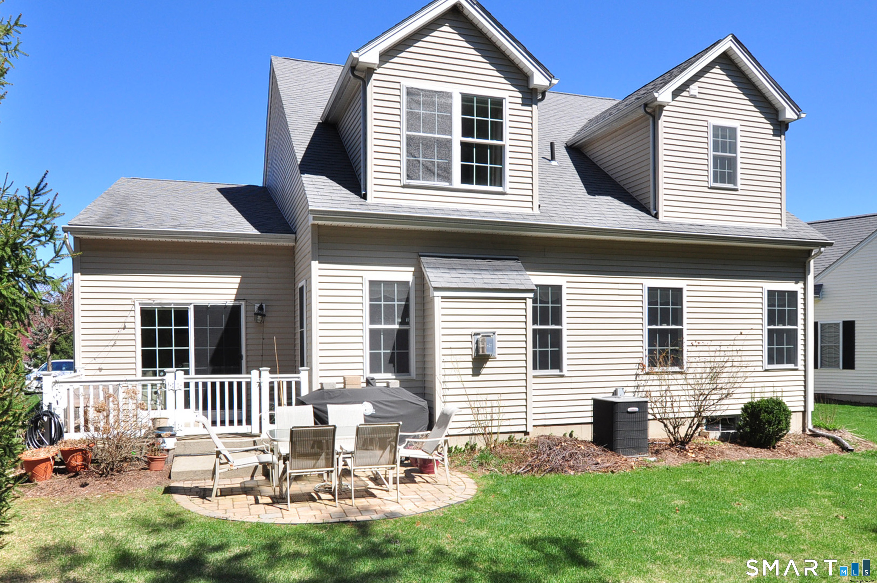 246 Kenswick Lane Windsor CT 06095