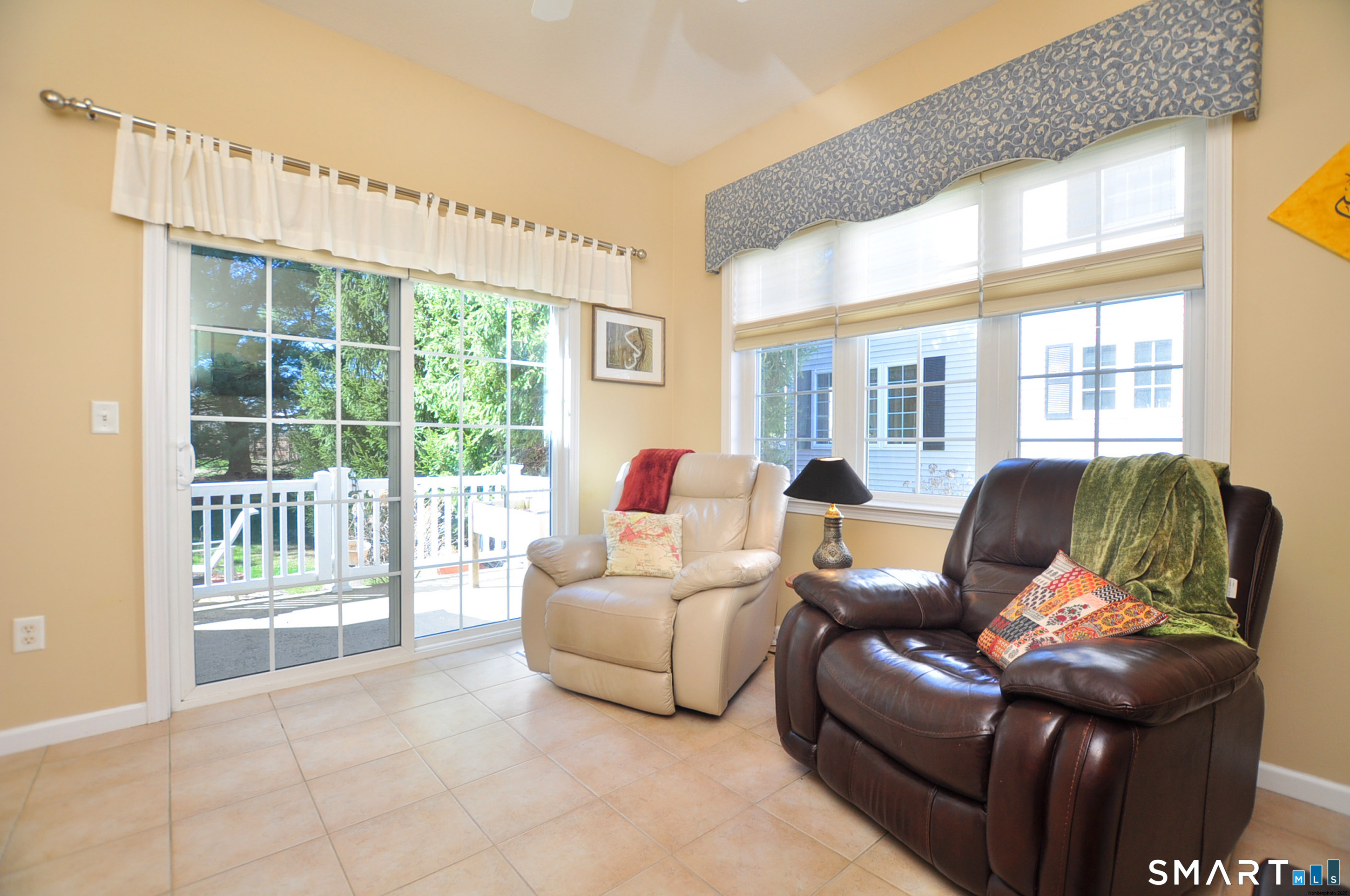 246 Kenswick Lane Windsor CT 06095