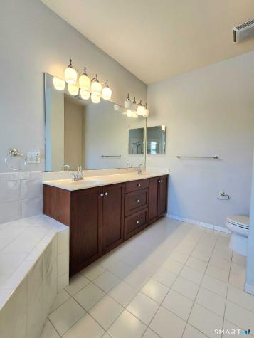 3 Brookside Drive Middlebury CT 06762