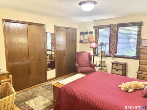 6 Oak Forest Drive Manchester CT 06042