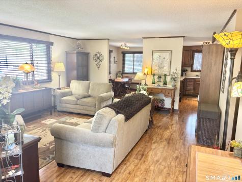 6 Oak Forest Drive Manchester CT 06042