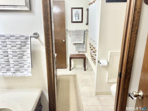6 Oak Forest Drive Manchester CT 06042