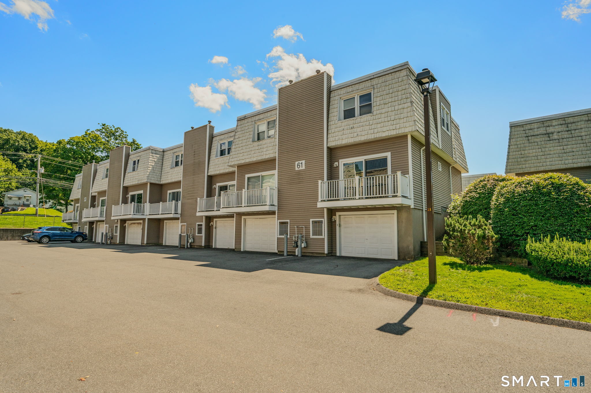 61 Meetinghouse Village Meriden CT 06450
