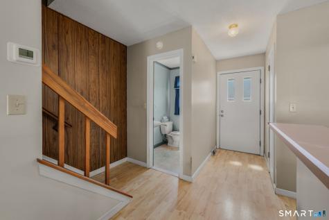 61 Meetinghouse Village Meriden CT 06450
