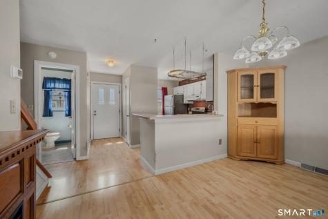 61 Meetinghouse Village Meriden CT 06450