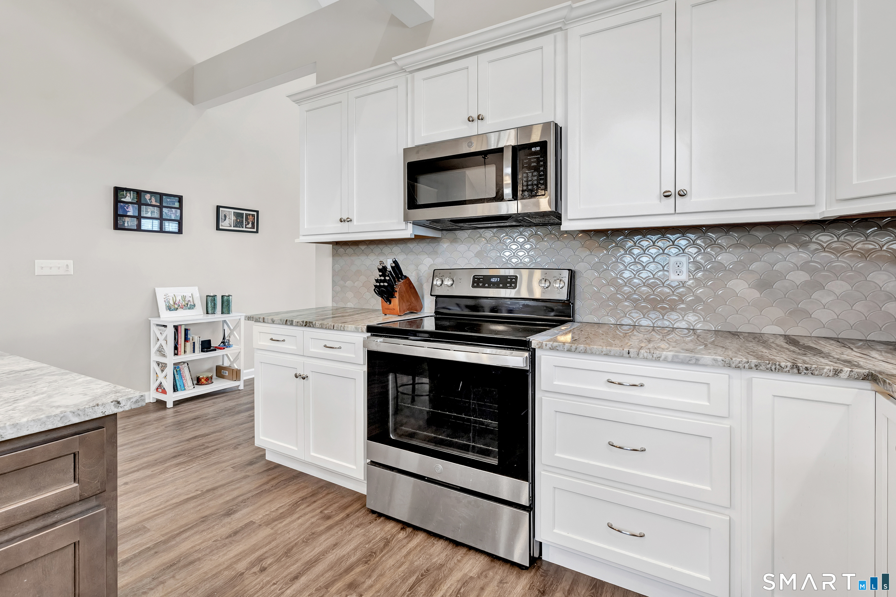 47 Lombard Circle North Haven CT 06473